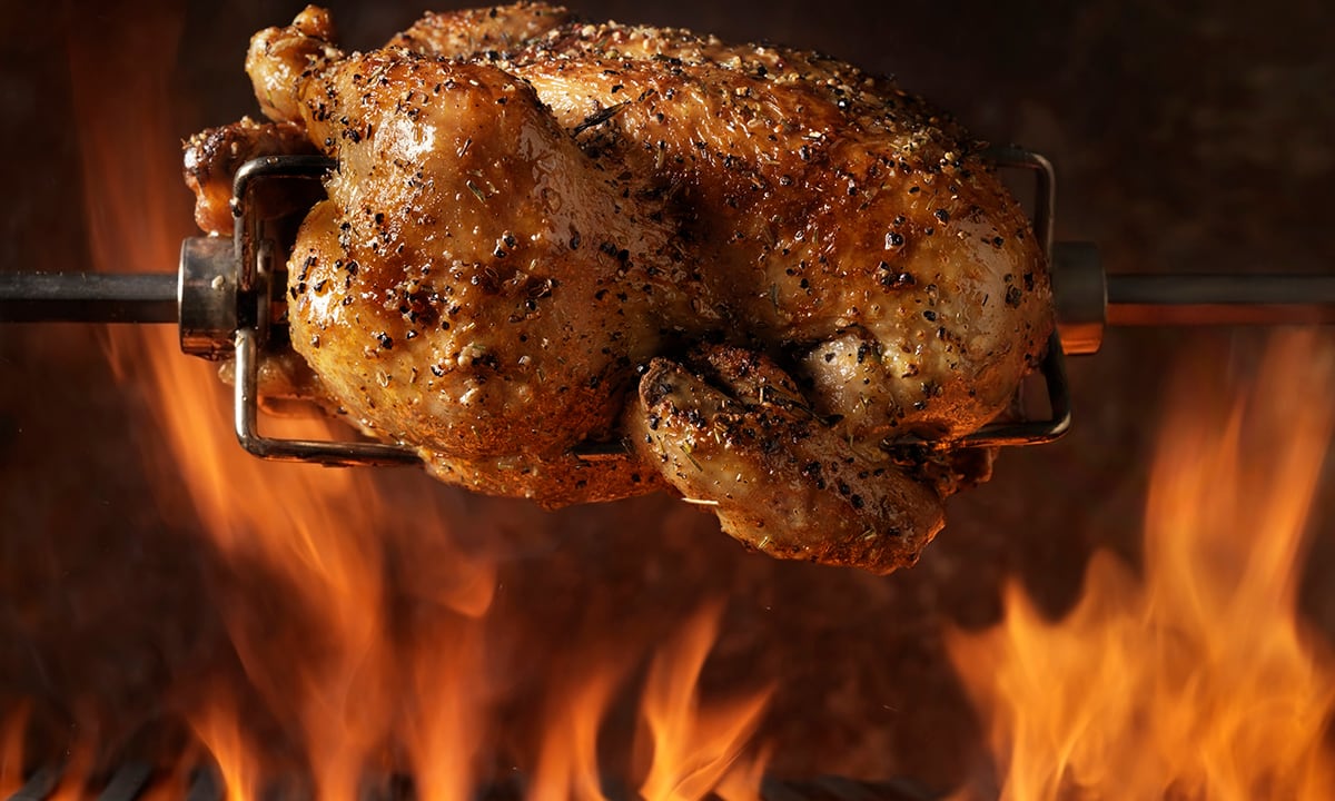 Conoce la historia del delicioso pollo a la brasa en la nota. (Foto: iStock)