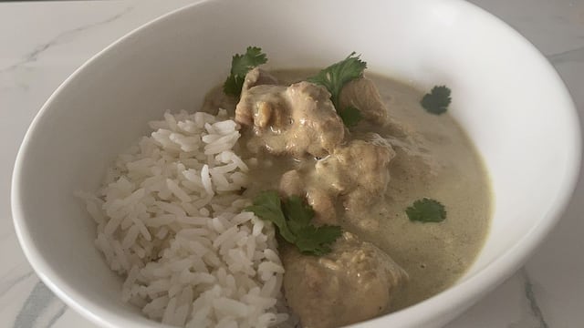 La sencilla y sabrosa receta de pollo al curry para darle variedad a tu menú de la semana