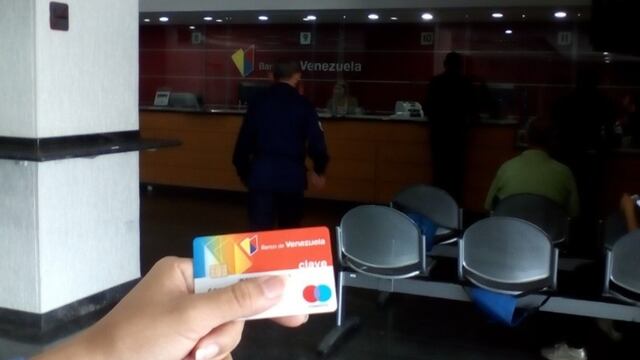 ¿Cómo solicitar una tarjeta de débito en el Banco de Venezuela?