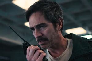 Lista de actores y personajes de “No negociable”: quién es quién en la película de Netflix