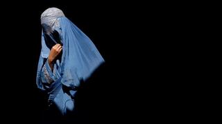 Sexo sin matrimonio es castigado con latigazos en Afganistán