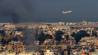 Bombardeo israelí impacta cerca del aeropuerto de Beirut, el único operativo en el Líbano