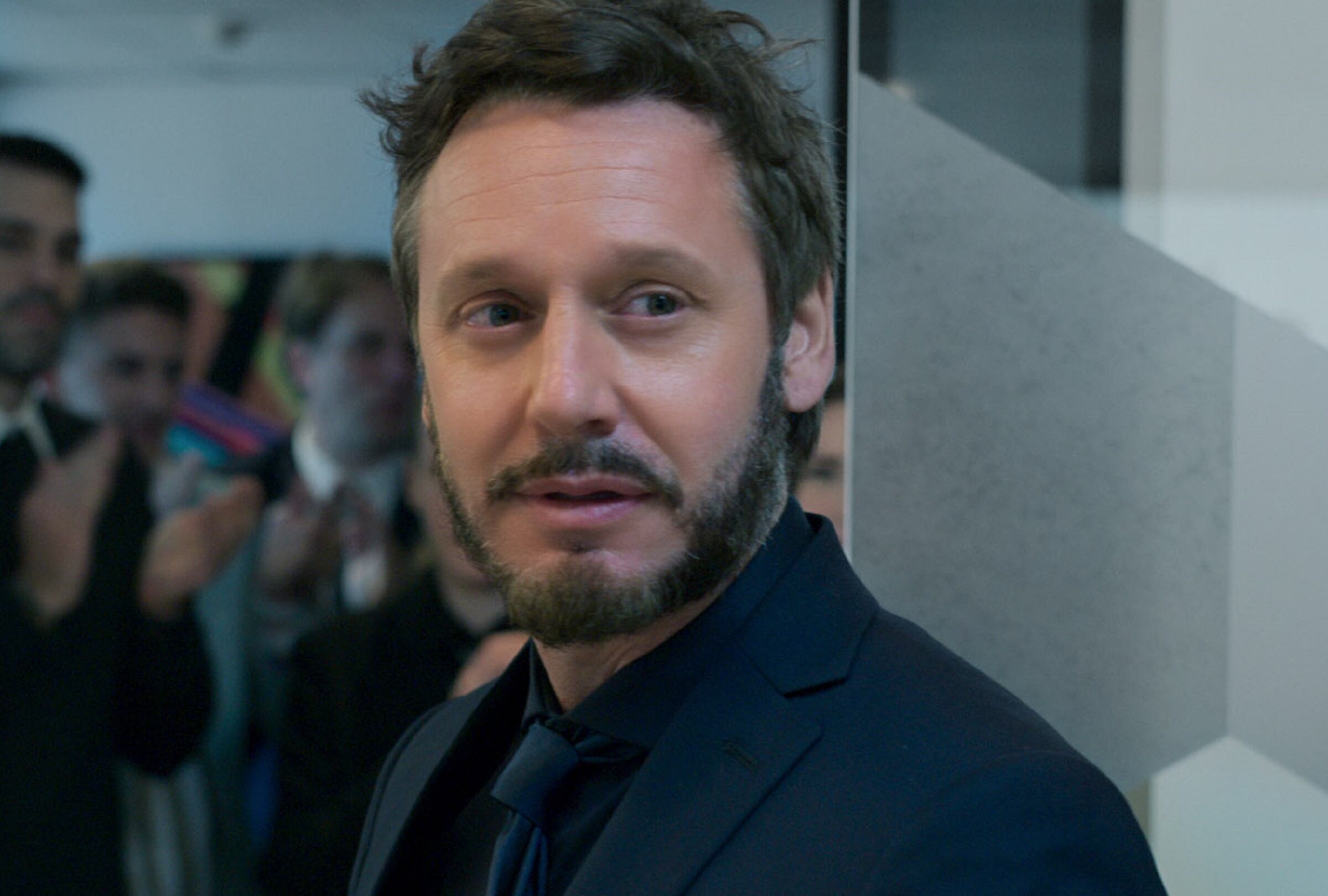 Benjamín Vicuña es el protagonista de la película argentina "Corazón delator", donde interpreta al empresario Juan Manuel (Foto: Netflix)
