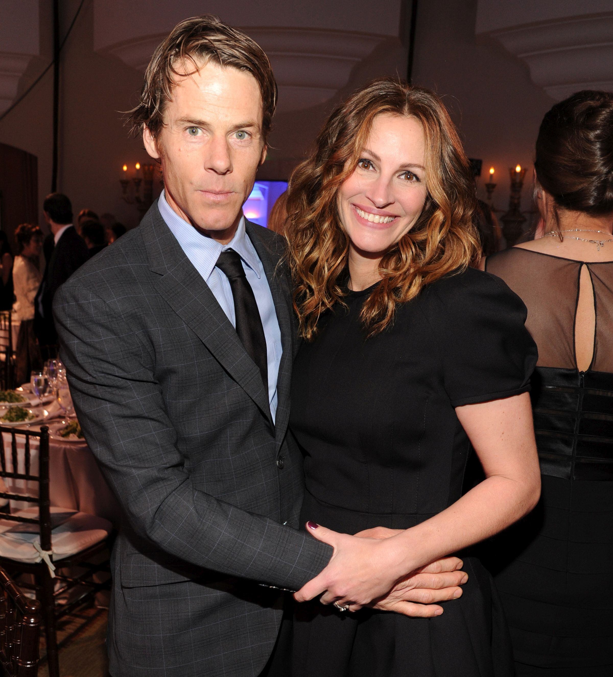 Danny Moder y Julia Roberts en la 3° gala anual ‘Sean Penn & Friends HELP HAITI HOME’ en beneficio de J/P HRO presentada por Giorgio Armani en Montage Beverly Hills el 11 de enero de 2014 en Beverly Hills, California. (Foto: Kevin Mazur / Getty Images for J/P Haitian Relief Organization)