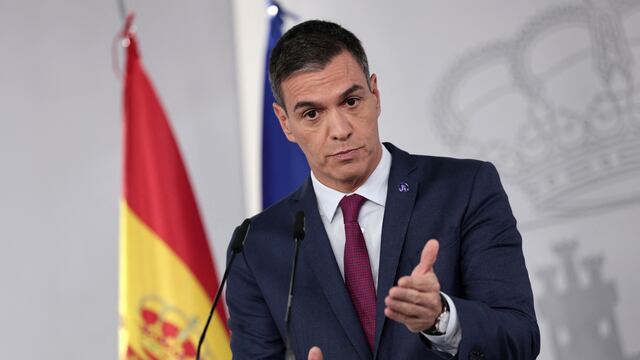 Sánchez rechaza referéndum de autodeterminación en Cataluña tras ser designado candidato
