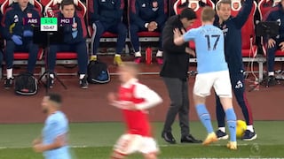 Se calentó el partido: De Bruyne empujó a Arteta por esconderle la pelota | VIDEO
