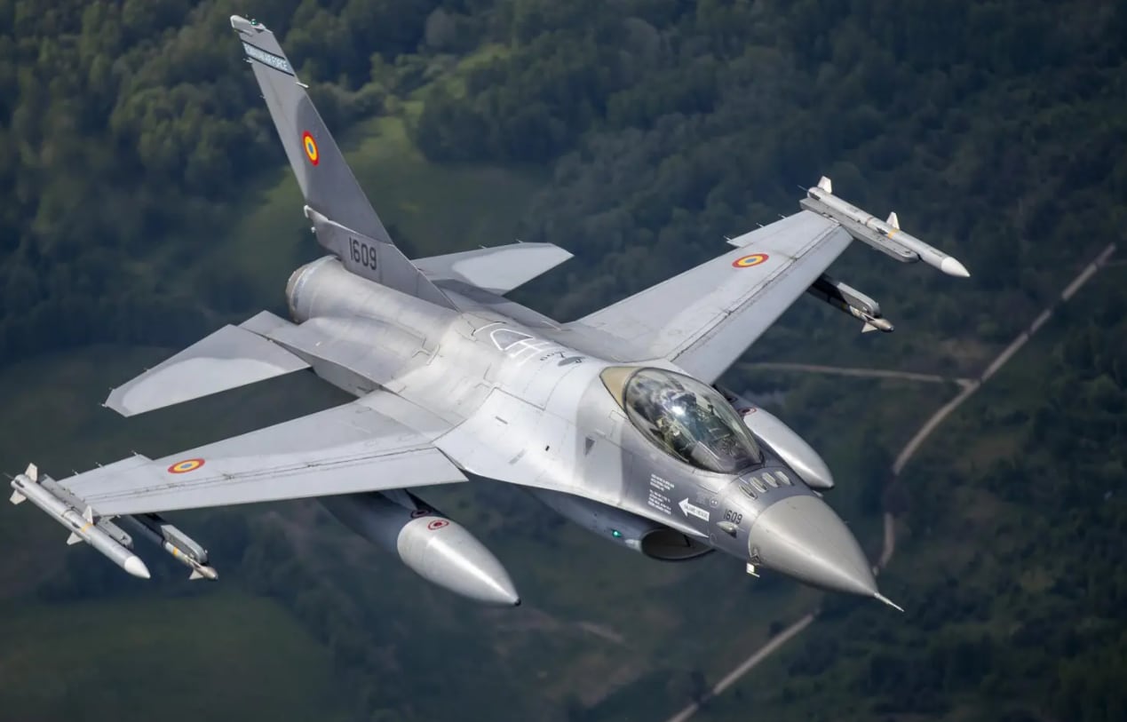 Imagen de archivo de aviones de combate militares F-16. (Foto AP/Mindaugas Kulbis)