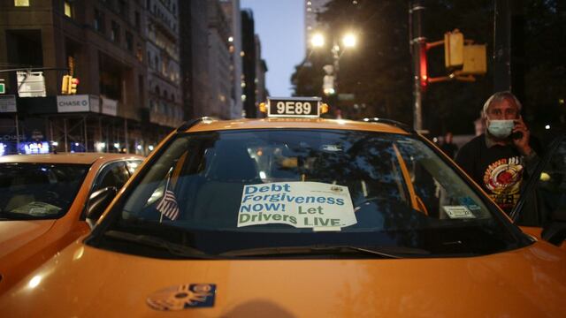 Ahogados por las deudas, taxistas de Nueva York entran en huelga de hambre
