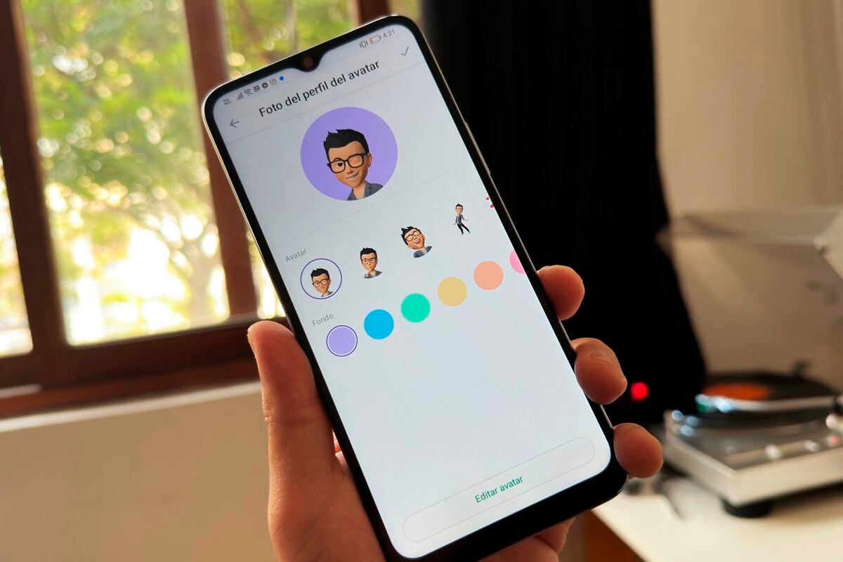 Lo bueno es que puedes cambiar la postura de tu Avatar para la foto de perfil en WhatsApp. (Foto: MAG - Rommel Yupanqui)