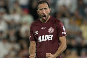 Partidos del jueves 19 de febrero del 2026: programación TV, a qué hora juegan y en qué canales ver fútbol en vivo