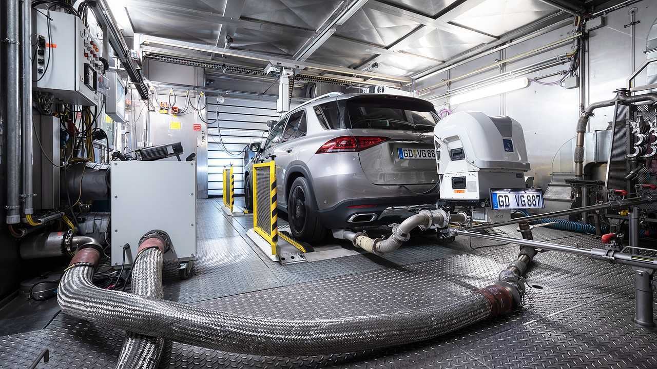 Las automotrices tenían planes para importar vehículos con tecnología Euro 6, menos contaminante, desde este año. Sin embargo, Petroperú no podrá producir combustibles afines hasta el 2025. (Foto: Motor1)