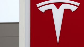 El peor año de Tesla trae gran bonanza a inversionistas en corto