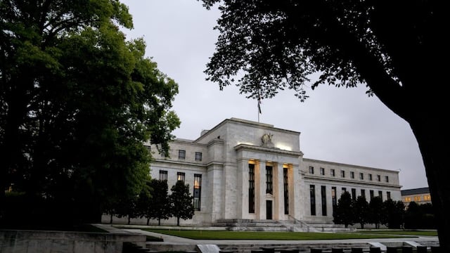 La Fed mantiene los tipos de interés y augura bajadas “en algún momento de este año”