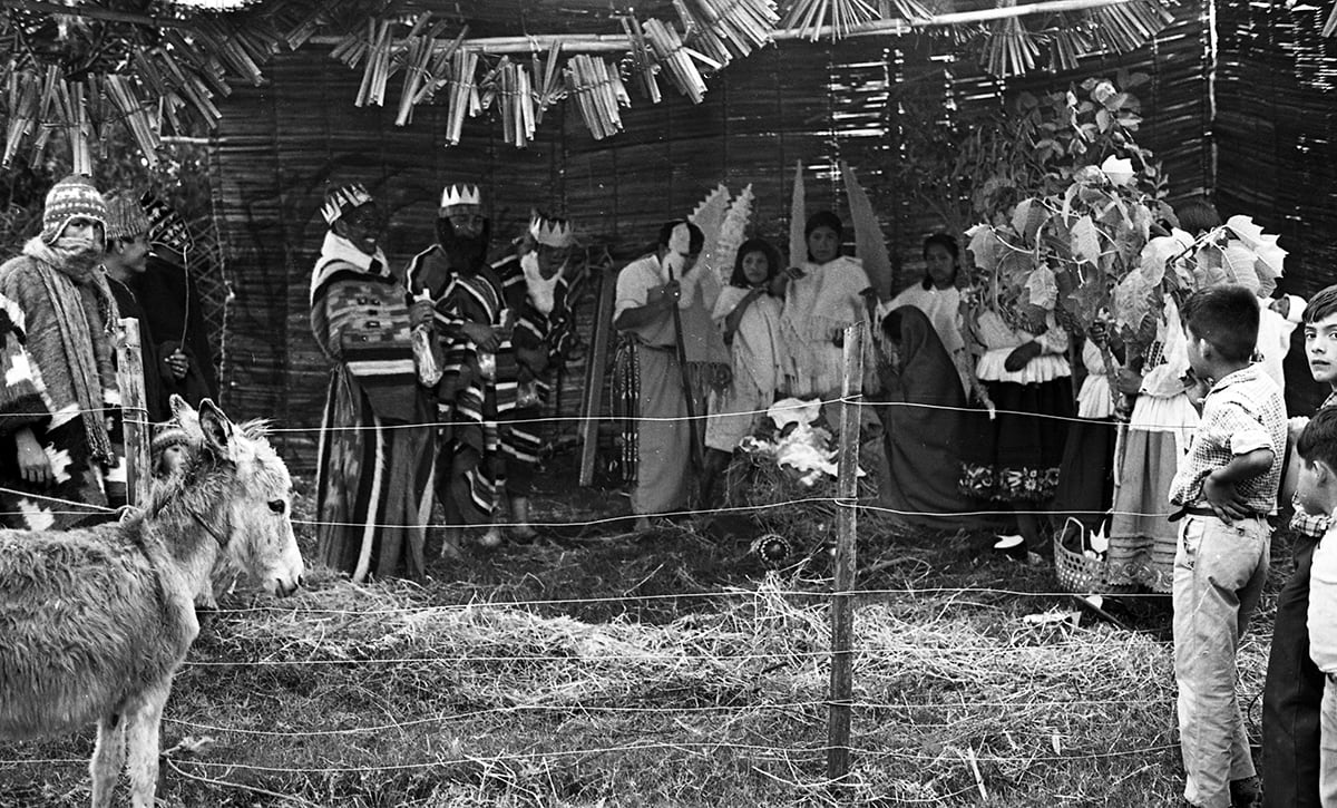 Los artesanos peruanos que representaron a los Reyes Magos estaban rebosantes de emoción y esperanza por el natalicio de Jesús. (Foto: Archivo Histórico de El Comercio)