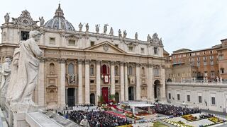 Escándalo en el Vaticano por transacciones “ilegales” en compras inmobiliarias 
