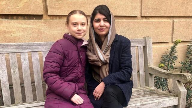Greta Thunberg se reúne con Malala Yousafzai en la universidad de Oxford 