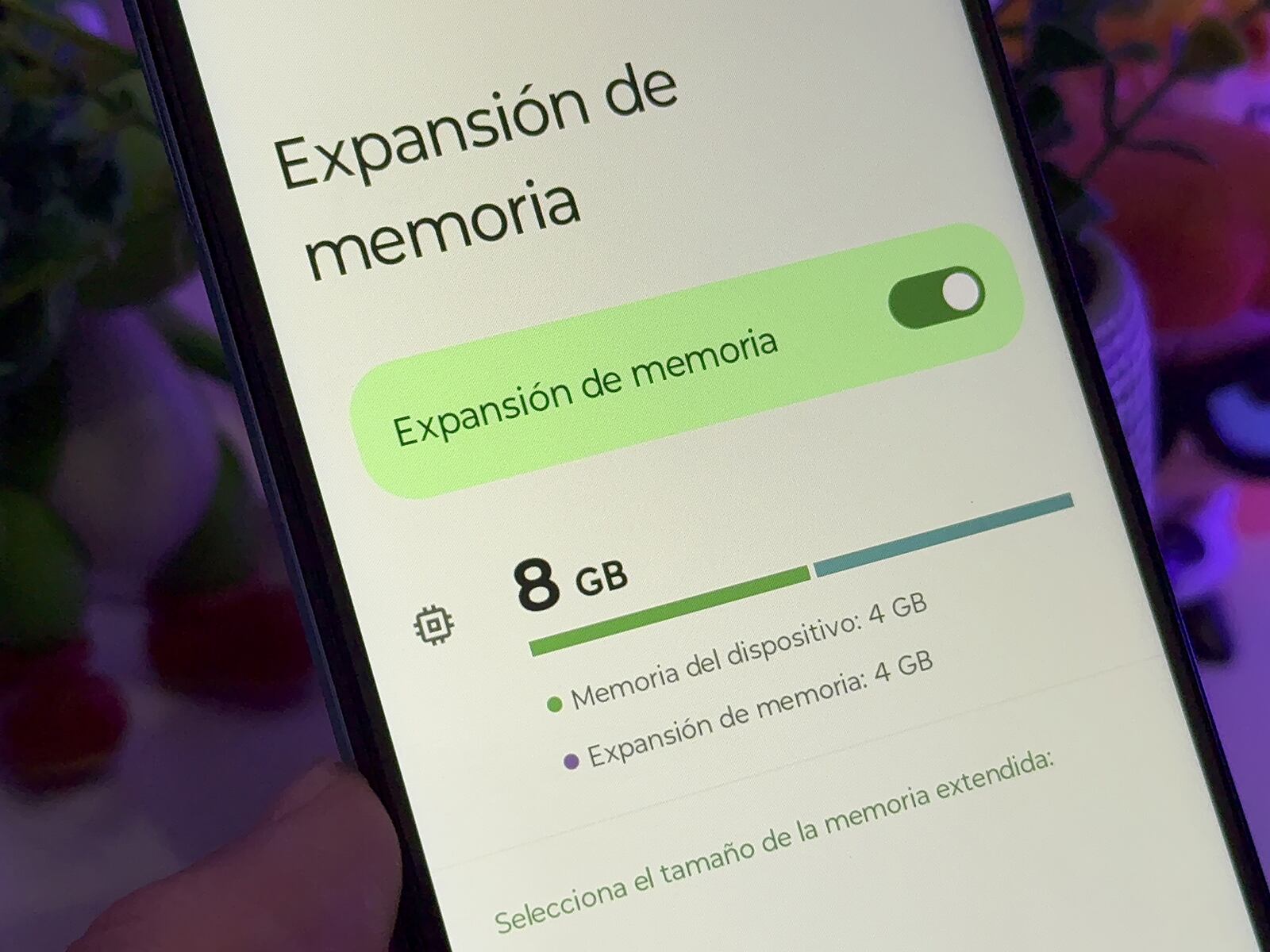 REVIEW | Puedes modificar el aspecto con Android 14 y aumentar la RAM. (Foto: MAG - Rommel Yupanqui)