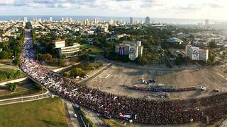 Día del Trabajador: Un millón de cubanos marchan y aclaman a su nuevo presidente