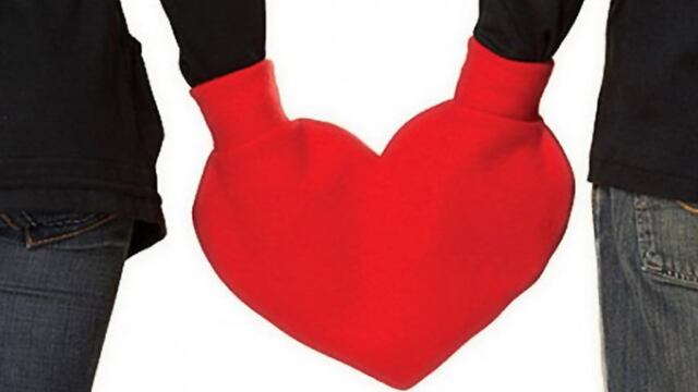 ¿Comprarías alguno de estos 10 raros regalos por San Valentín?