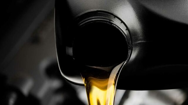 Aceite mineral vs. sintético: ¿cuál protege mejor el motor de tu vehículo?
