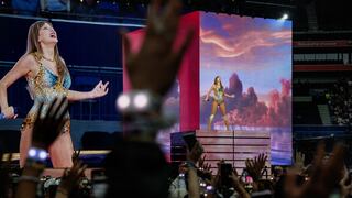 “Cerrando ciclos”: arrojó el anillo que le regaló su ex en show de Taylor Swift y desató polémica