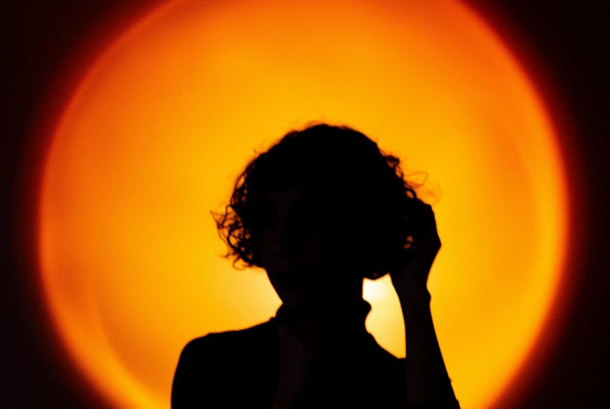 Un eclipse solar es un poderoso evento astrológico que marca un momento significativo de cambio, nuevos comienzos y transformación. (Foto: Evelyn Vilano / Pexels)