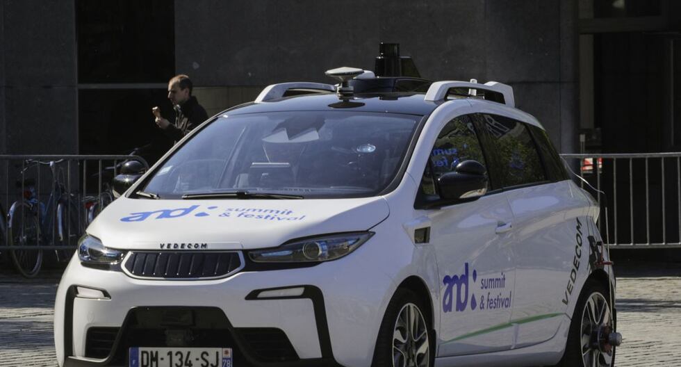 Autonomous vehicles are safer, except in low light or turning maneuvers |  Cars |  |  TECHNOLOGY