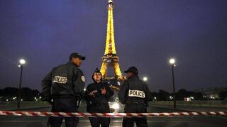 Reabren la Torre Eiffel tras evacuarla por amenaza de bomba