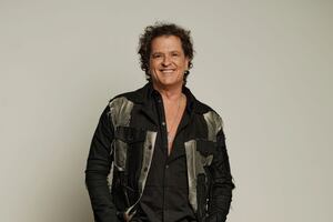 “Ya dejé de ser un crítico y de vivir amargado por no hacer nada ante tanta violencia”: Carlos Vives revela detalles de su próxima producción musical
