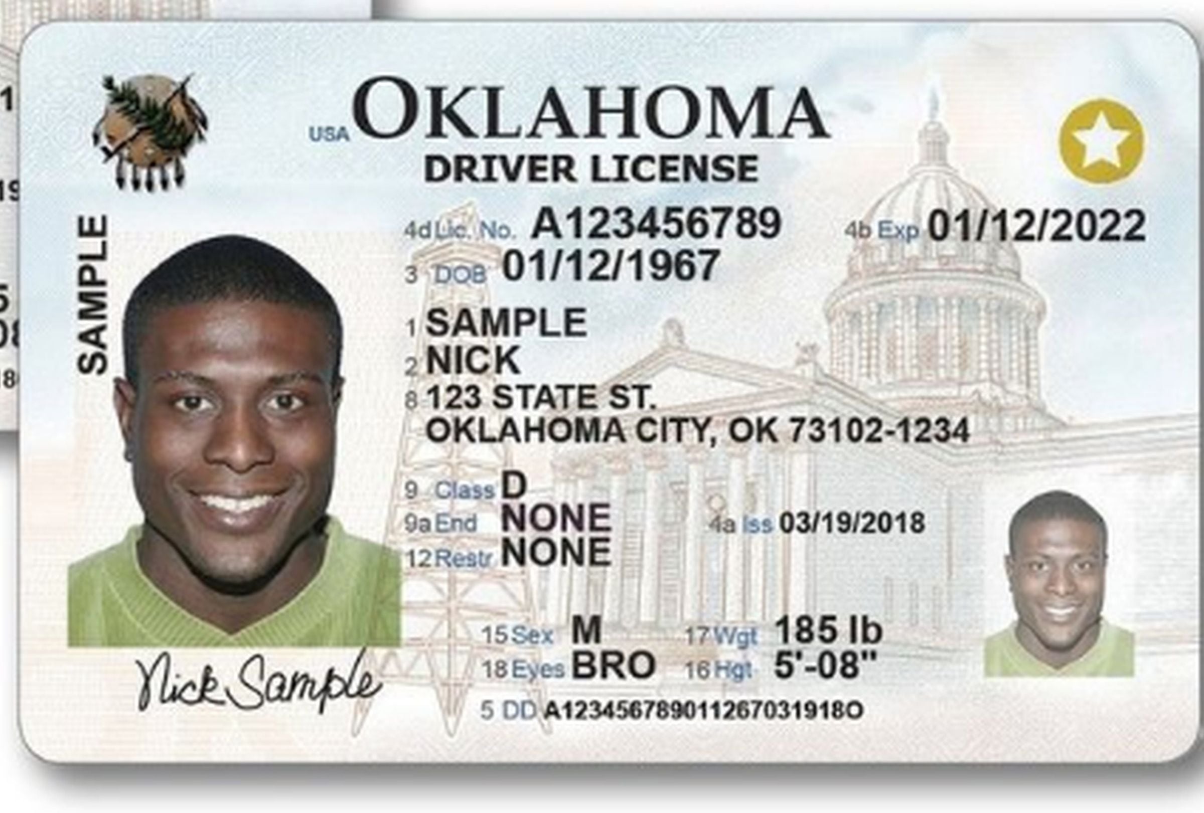 La Real ID de Oklahoma tiene una estrella dorada al lado superior derecho. Tiene una duración de 4 u 8 años (Foto: Service Oklahoma)