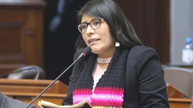 Vocera de Perú Libre dice que firmó acuerdo de aumento de asignación por función porque hablaba de “revisión y actualización”