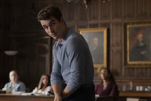 Después de la película “Mi año en Oxford”, Corey Mylchreest regresa a Netflix con esta serie de suspenso