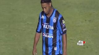 Ronaldinho se molestó al ser cambiado en victoria de Querétaro