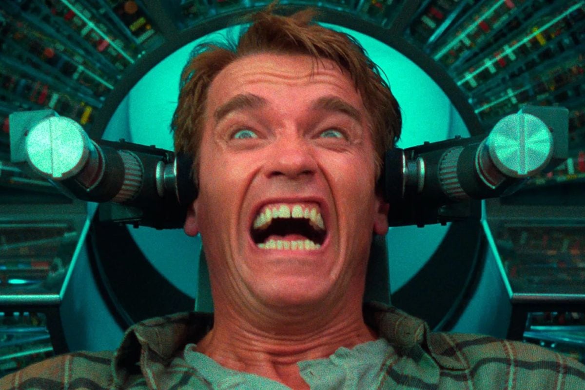 La modificación de los recuerdos ha sido desde hace mucho una estampa de la ciencia ficción, ejemplo de ello la película "Total Recall" (1990) con Arnold Schwarzenegger.