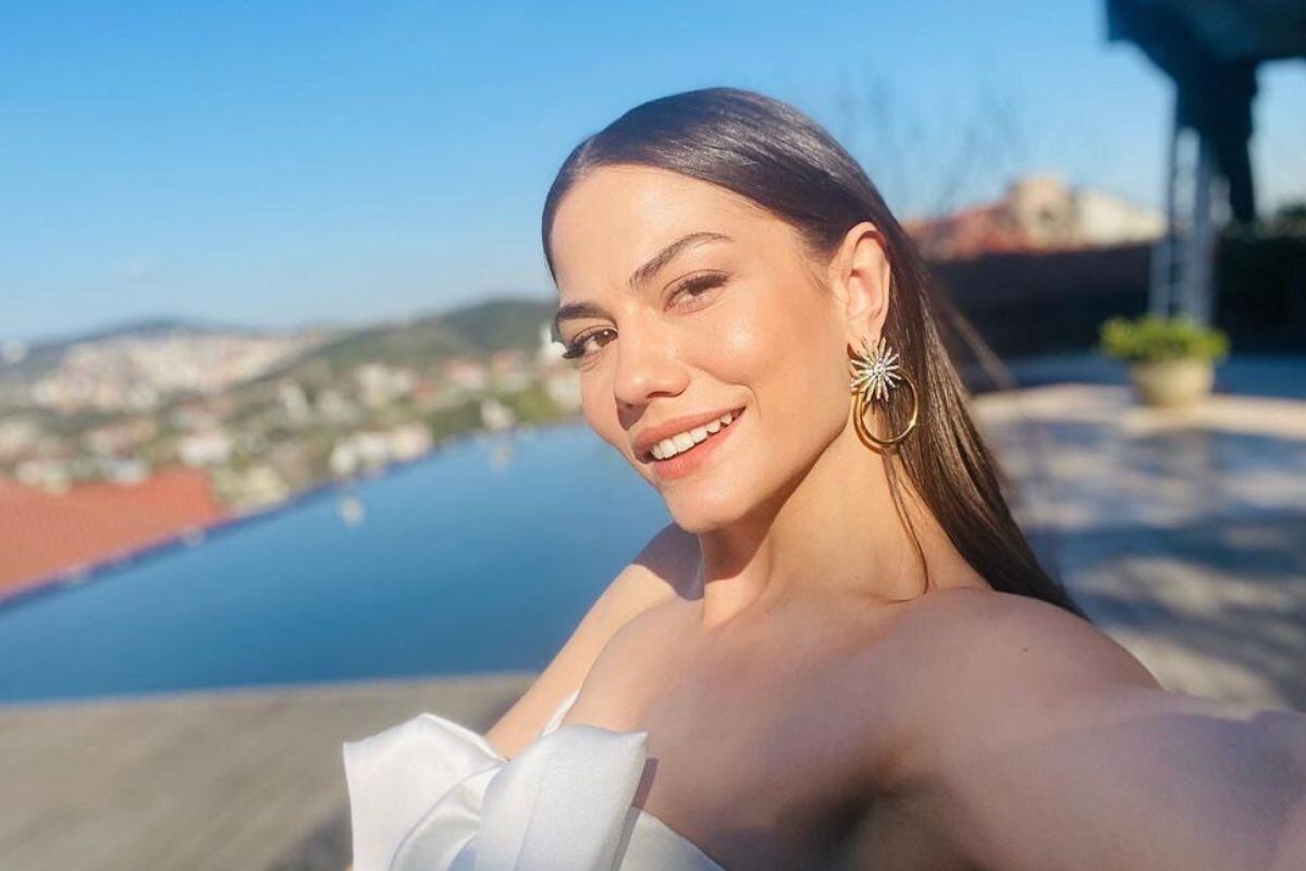 Demet Ozdemir interpreta a Zeynep en la telenovela “Mi hogar, mi destino” (Foto: Demet Ozdemir / Instagram)