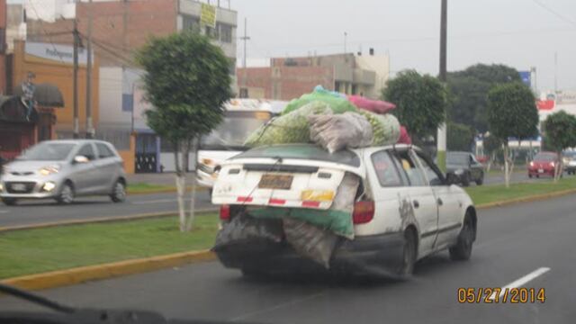 Otro auto con complejo de camión