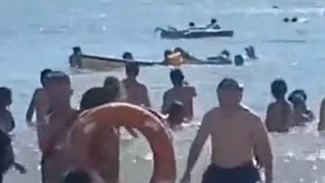 Barranco: Embarcación se volcó frente a la Playa Los Yuyos y deja cinco personas heridas