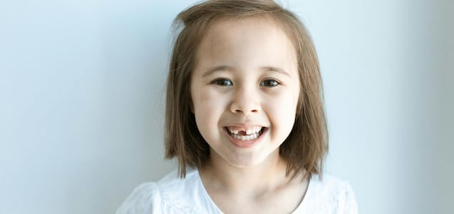 Por qué cuidar los dientes de leche es clave para la dentadura permanente
