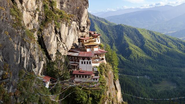 Monasterio en las alturas: Conoce el Taktshang en Bután