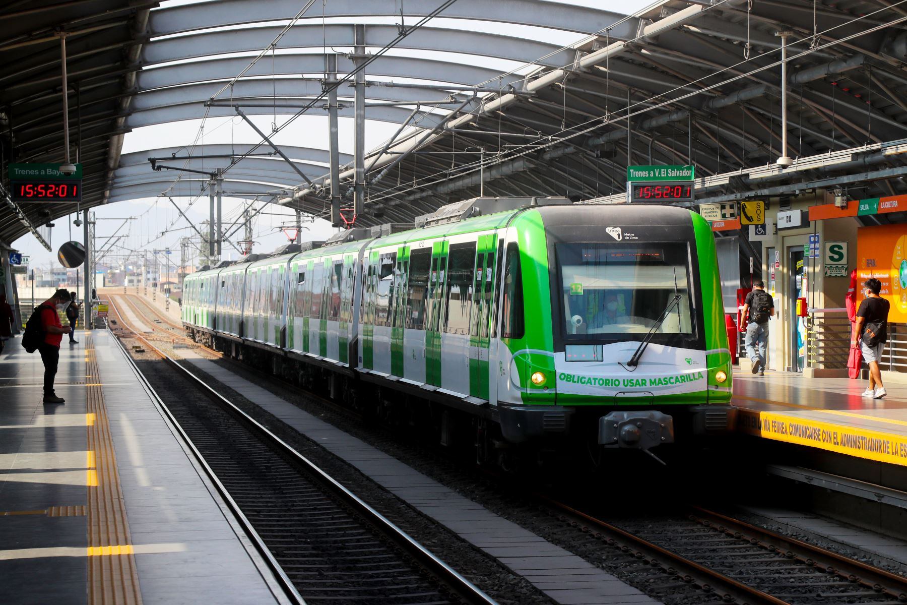 El nuevo proyecto también involucra mejoras en accesos, ascensores y escaleras de las estaciones. (Fuente: Andina)