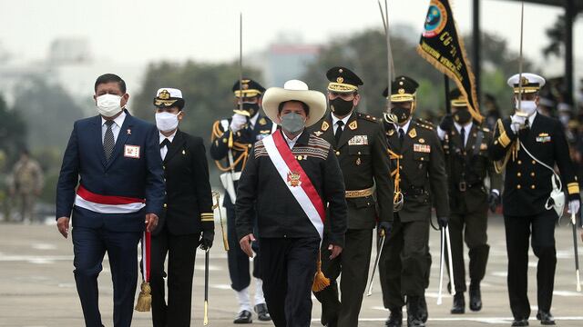 Pedro Castillo: ¿Por qué el presidente tardó en ser reconocido como líder de las Fuerzas Armadas?