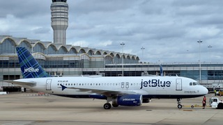 JetBlue: rutas canceladas desde enero de 2024 en Estados Unidos