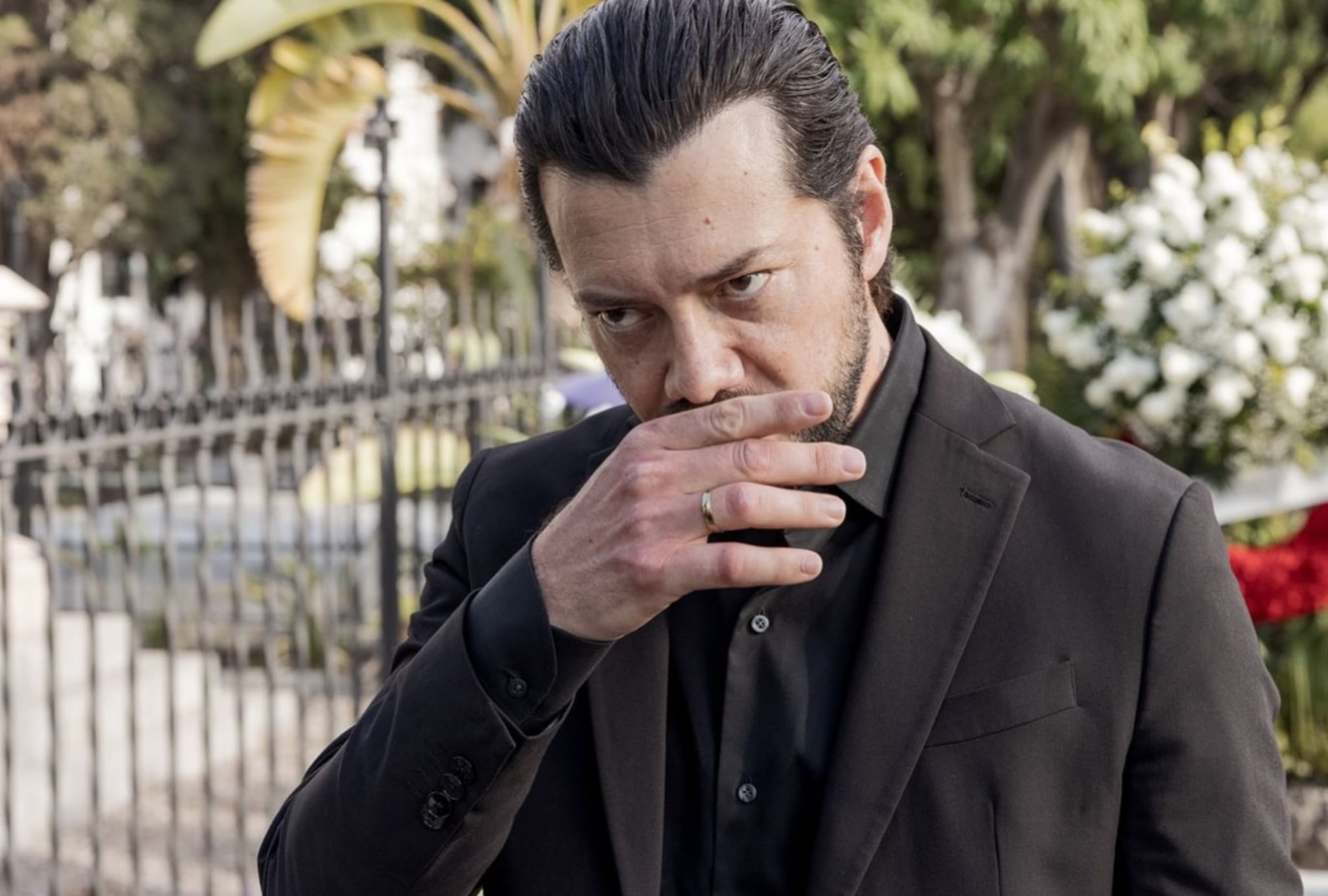 En "Dos tumbas", Morte ha querido reflejar en su personaje una voz auténticamente andaluza, incorporando las inflexiones naturales del habla cordobesa (Foto: Netflix)