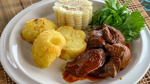 Anticuchos al plato: la receta infalible para preparar en casa este clásico peruano