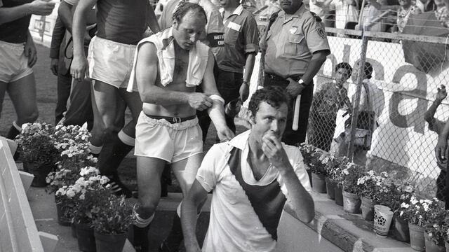 “Un crack” y “fue un referente para mí”: Beckenbauer y su lado peruano, el adiós al kaiser alemán recordado por tres ídolos de la Blanquirroja a los que enfrentó