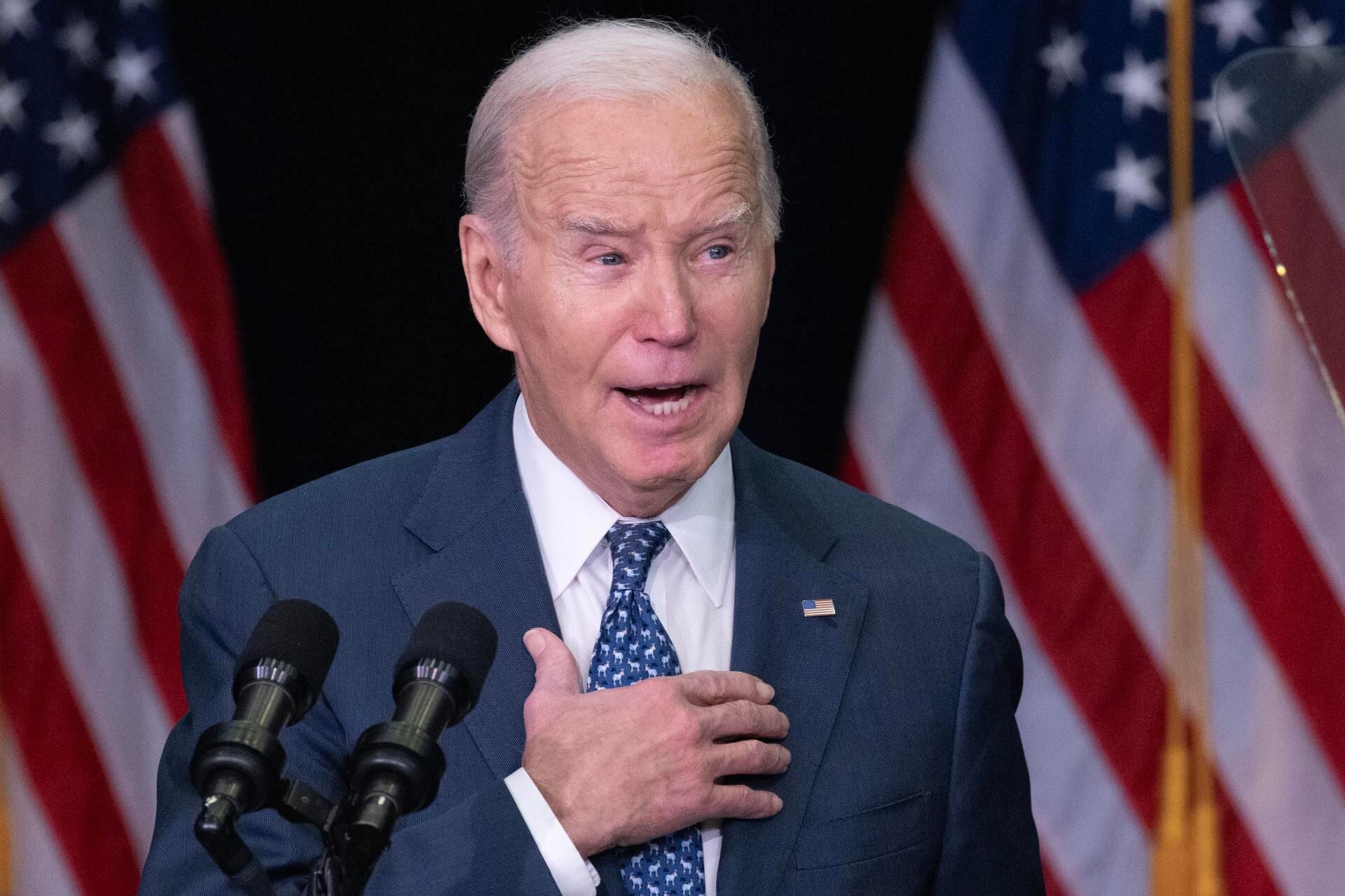 El presidente de Estados Unidos Joe Biden pronuncia un discurso el 8 de febrero de 2024. (EFE/EPA/MICHAEL REYNOLDS).