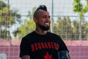 Arturo Vidal calienta el ‘Clásico del Pacífico’ entre Perú y Chile: “Vamos a darle con todo”