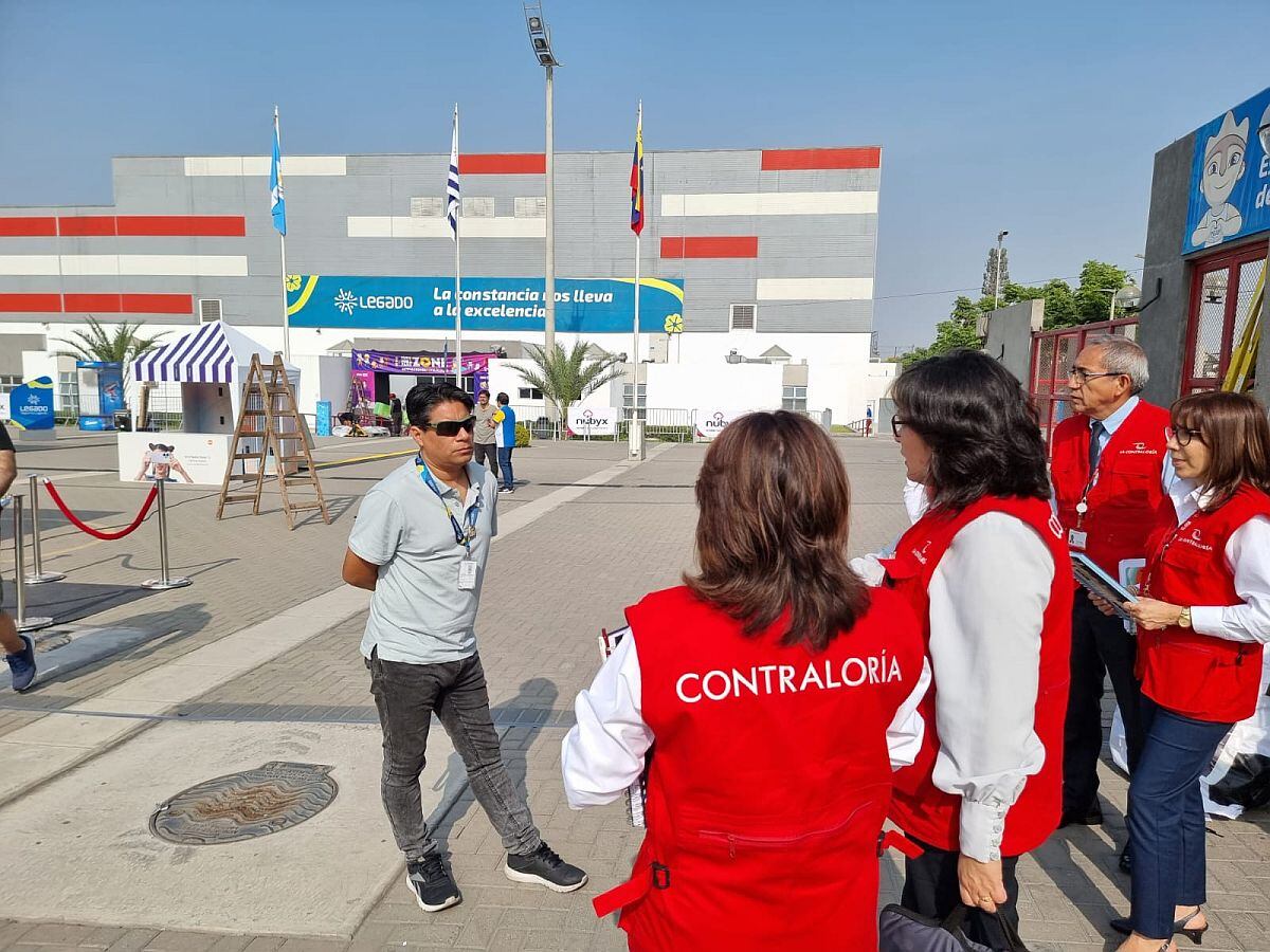 Legado entregó documentos a la Contraloría sobre ejecución de obras de Juegos Bolivarianos en Ayacucho. (Foto: Contraloría)