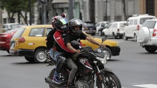 Prohíben dos personas en moto: ¿Cómo se fiscalizará a ocupantes y qué sanciones recibirán quienes la incumplan?
