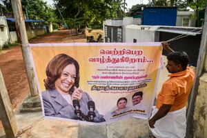 Rezos y mensajes de apoyo a Kamala Harris en el pueblo de sus antepasados en la India